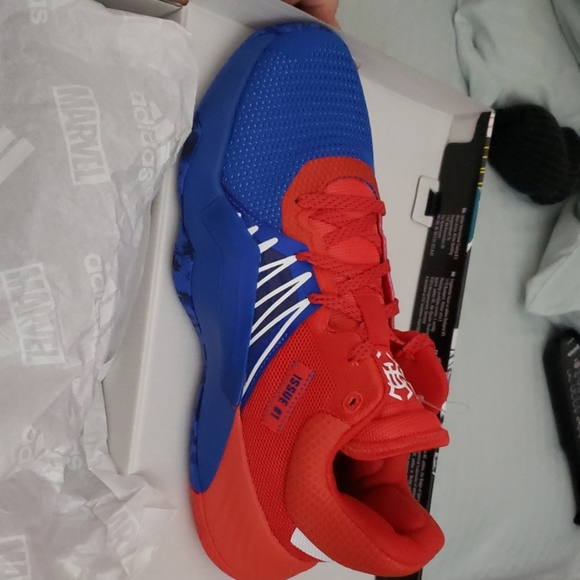 ADIDAS - Picture 4 of 5